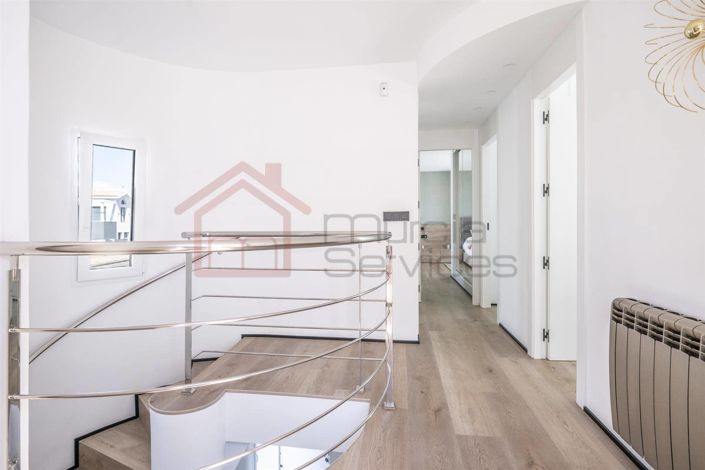 Image No.20-3 Bed Villa for sale