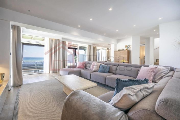 Image No.3-3 Bed Villa for sale