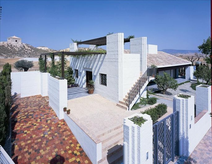 Image No.1-4 Bed Villa for sale