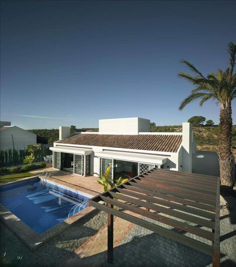 Image No.1-4 Bed Villa for sale