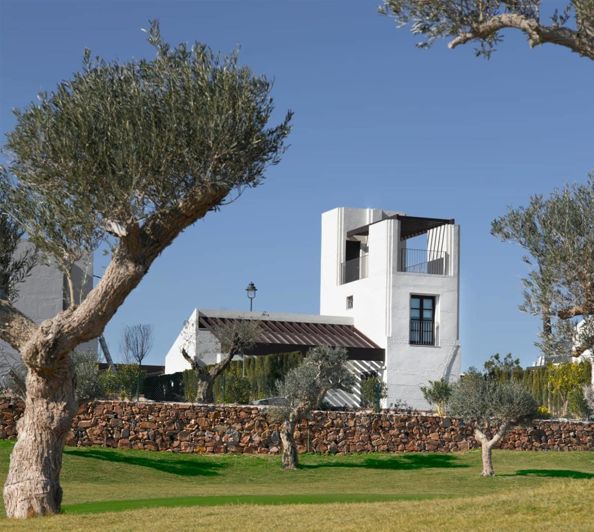 Image No.1-2 Bed Villa for sale