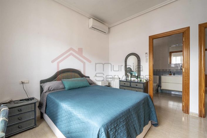 Image No.18-2 Bed Villa for sale