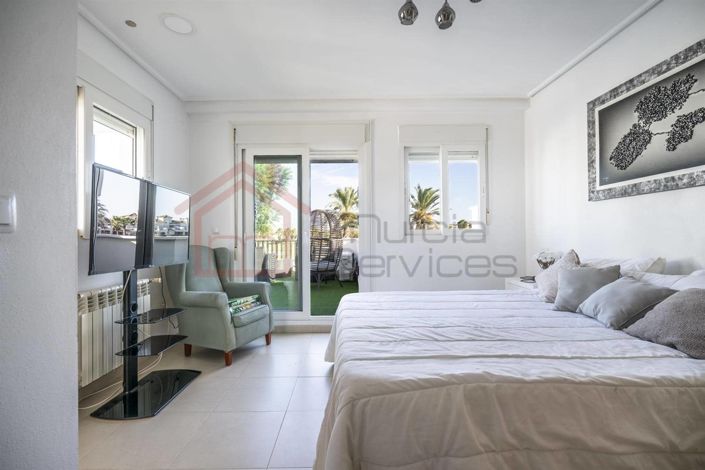 Image No.5-2 Bed Townhouse for sale