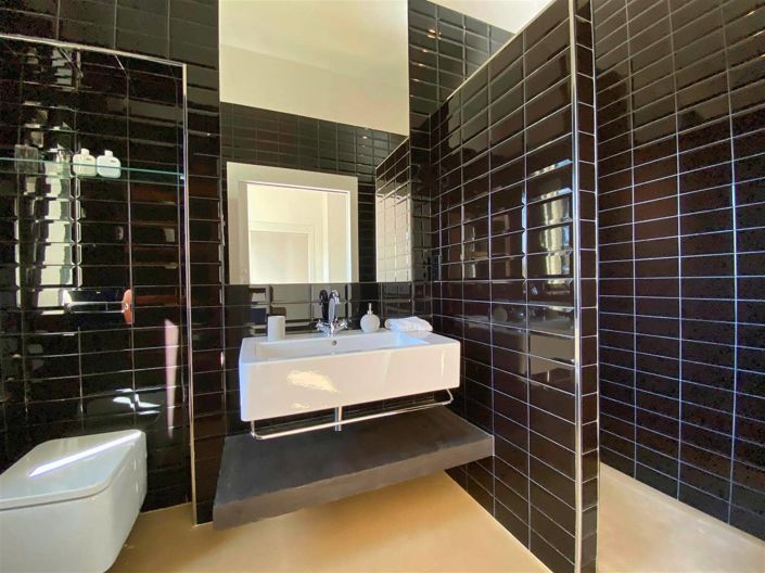 Image No.14-5 Bed Villa for sale