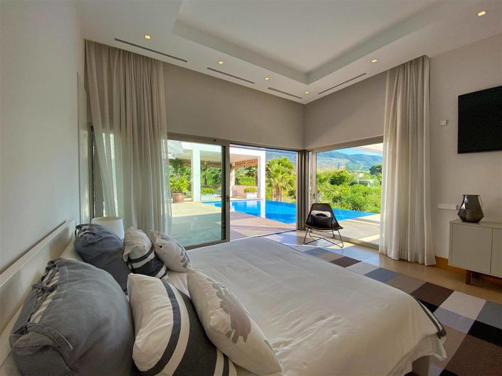 Image No.5-5 Bed Villa for sale