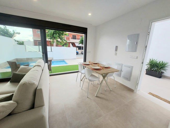 Image No.10-3 Bed Villa for sale