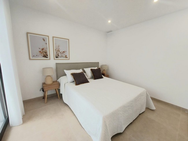 Image No.15-3 Bed Villa for sale