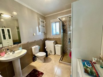 49001opportunitya3bedroomvillawithseparategue