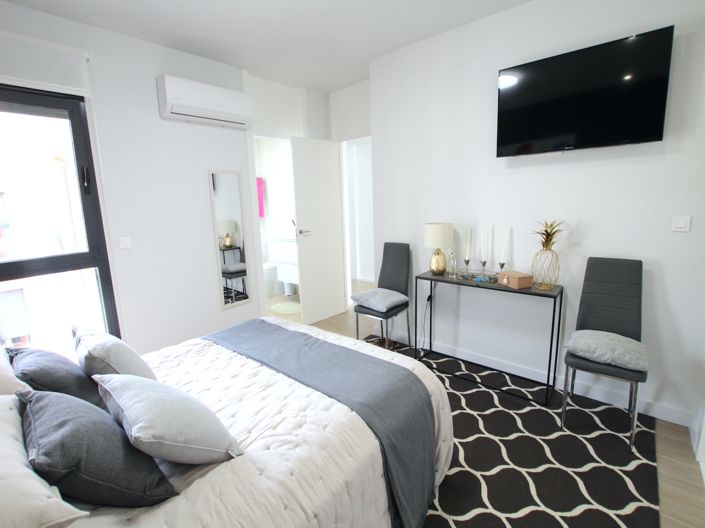 Image No.25-2 Bed Apartment for sale