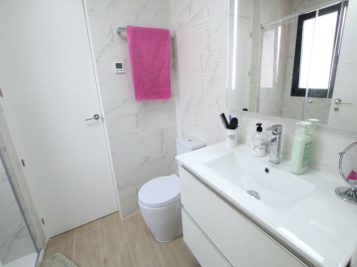 Image No.26-2 Bed Apartment for sale