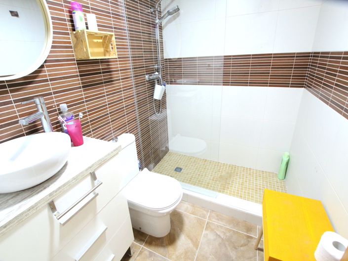 Image No.23-2 Bed Apartment for sale