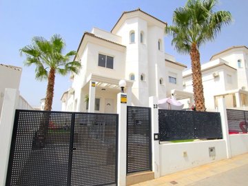 49115stylish3bed3bathsemidetachedvillawithpoo