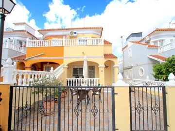 49143stylish3bed2bathsemidetachedfamilyhome15