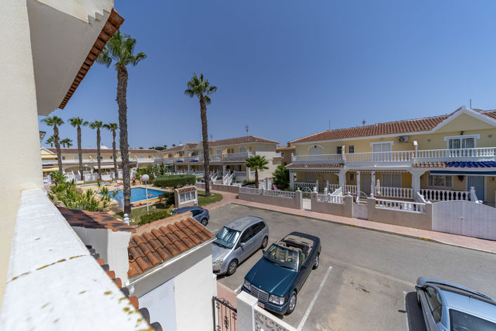 Image No.1-3 Bed Townhouse for sale
