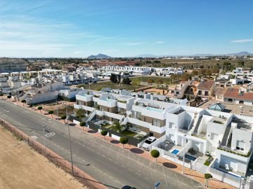 49144luxury2bedroomapartmentswithprivateswimm