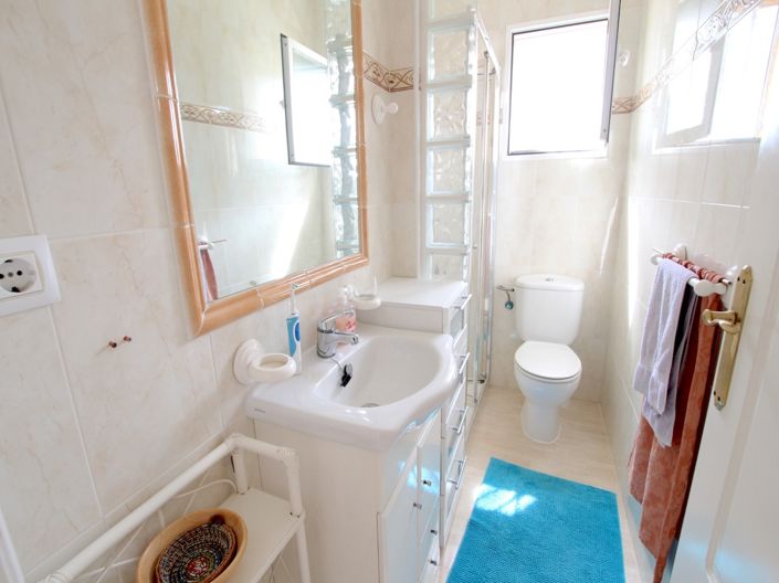 Image No.27-3 Bed Townhouse for sale