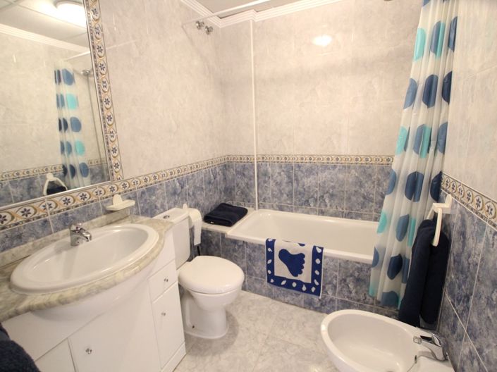 Image No.17-2 Bed Townhouse for sale