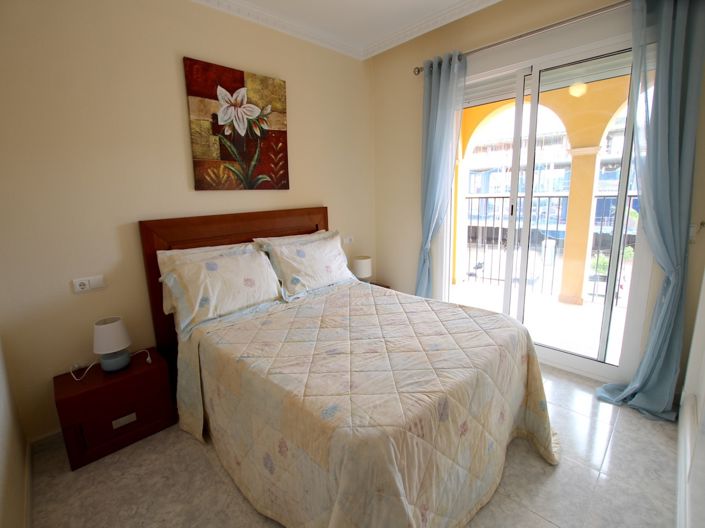 Image No.19-2 Bed Townhouse for sale