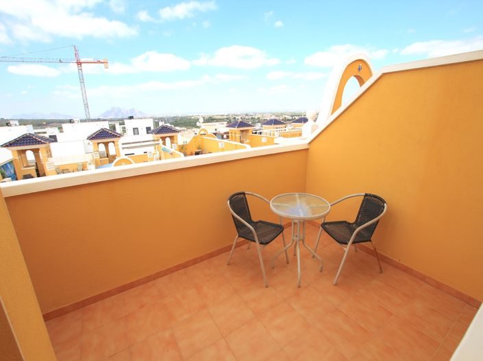 Image No.23-2 Bed Townhouse for sale