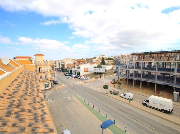 Image No.27-2 Bed Townhouse for sale