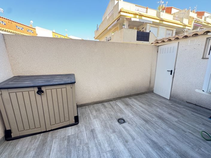 Image No.17-2 Bed Apartment for sale