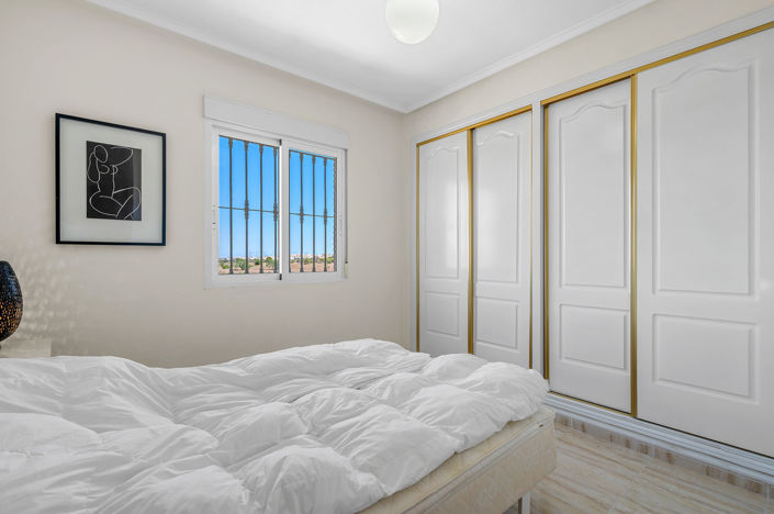 Image No.11-3 Bed Apartment for sale