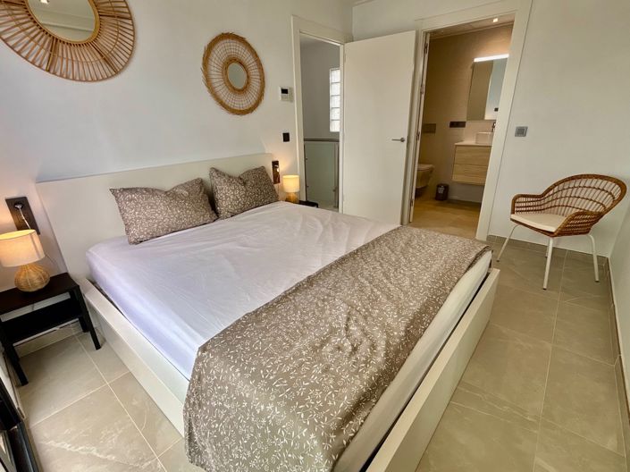 Image No.11-2 Bed Villa for sale