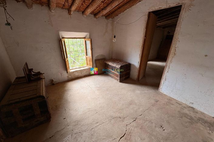 Image No.16-3 Bed Country House for sale