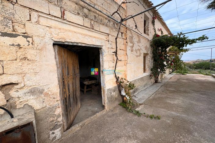 Image No.2-3 Bed Country House for sale