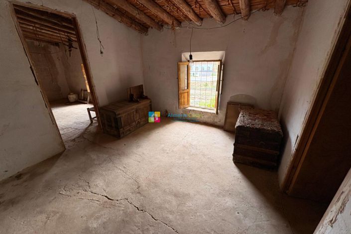 Image No.27-3 Bed Country House for sale