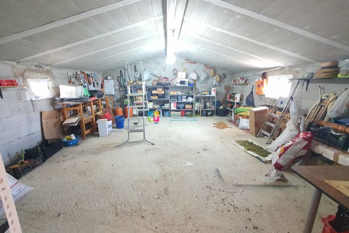 Image No.26-5 Bed Country House for sale