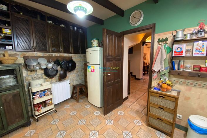 Image No.22-5 Bed Country House for sale