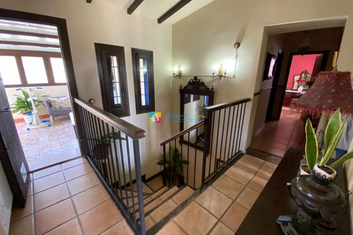 Image No.25-5 Bed Country House for sale