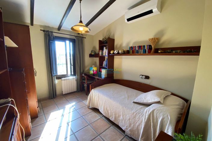 Image No.30-5 Bed Country House for sale