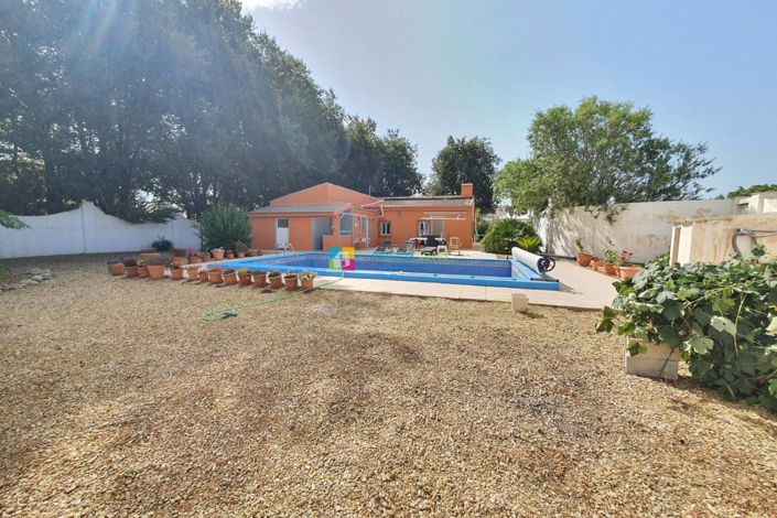 Image No.2-4 Bed Villa for sale