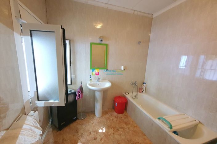 Image No.21-4 Bed Villa for sale