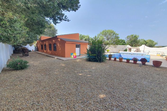 Image No.3-4 Bed Villa for sale