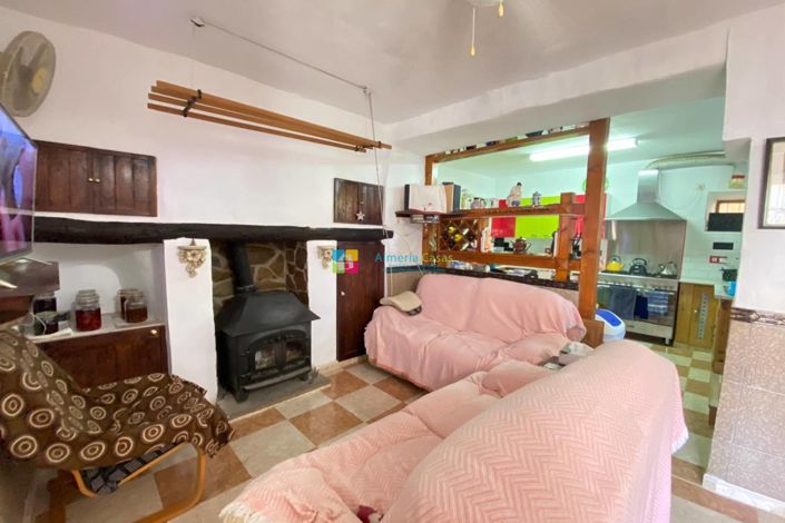 Image No.11-3 Bed Country House for sale