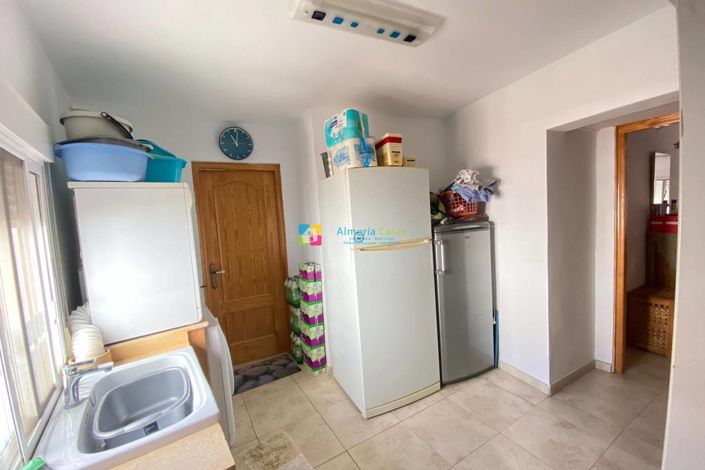 Image No.19-3 Bed Country House for sale