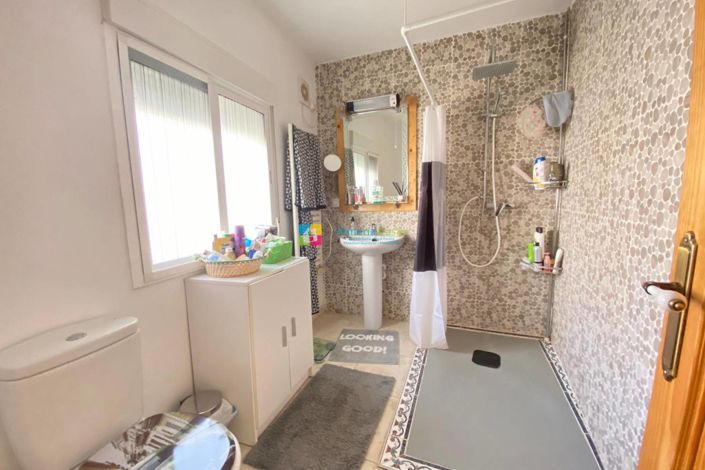 Image No.20-3 Bed Country House for sale