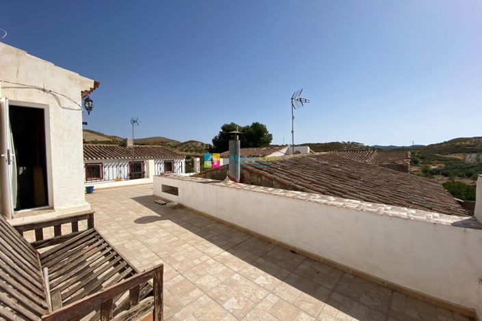 Image No.35-3 Bed Country House for sale