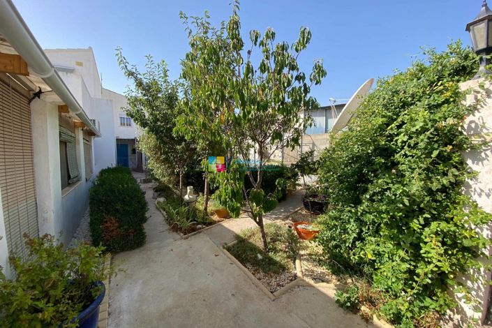 Image No.39-3 Bed Country House for sale