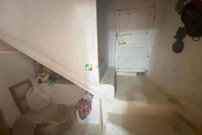 Image No.43-5 Bed Townhouse for sale