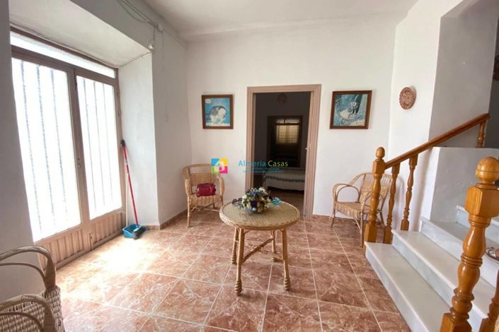 Image No.6-5 Bed Townhouse for sale