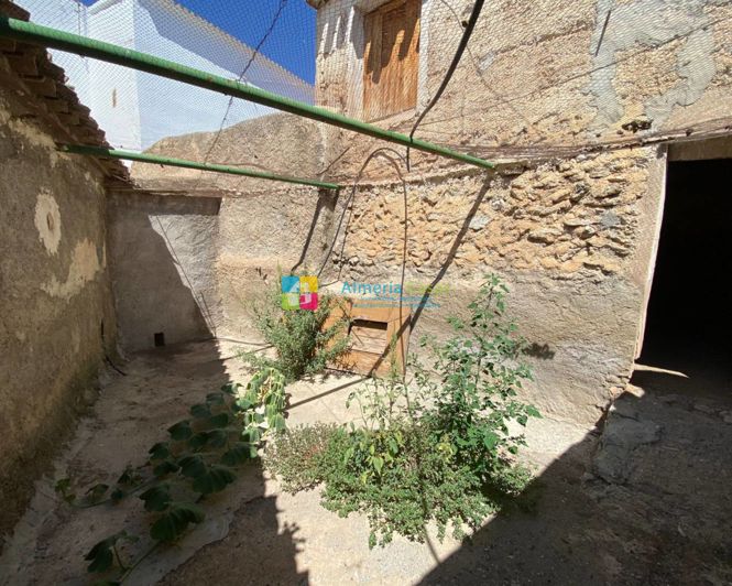 Image No.22-3 Bed Townhouse for sale