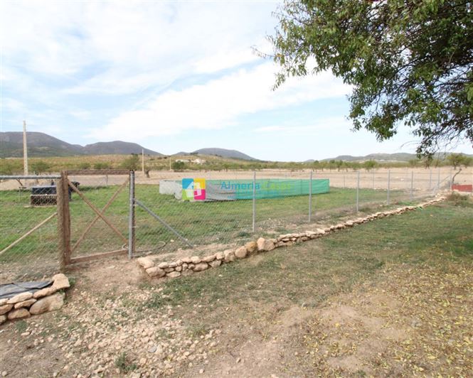 Image No.20-3 Bed Country House for sale