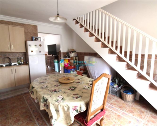 Image No.8-3 Bed Country House for sale