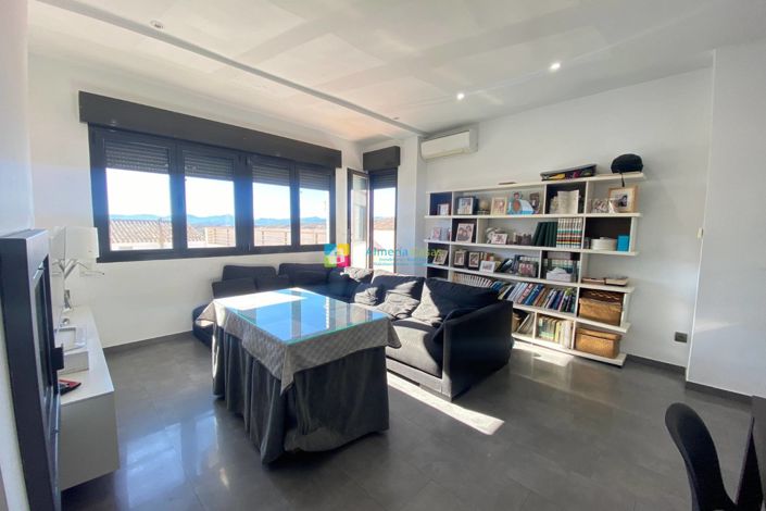 Image No.18-4 Bed Townhouse for sale