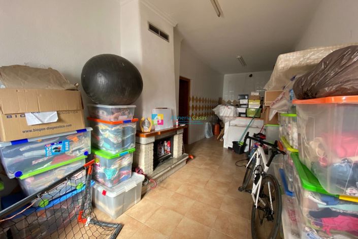 Image No.30-4 Bed Townhouse for sale