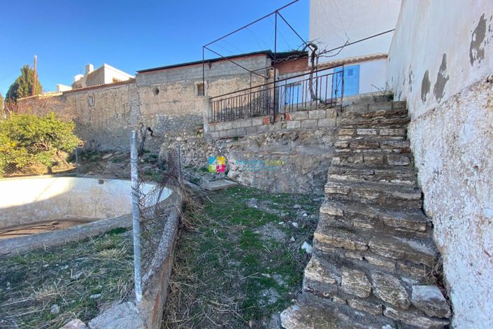 Image No.46-4 Bed Townhouse for sale